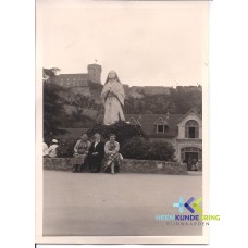 Lourdes 1958 Dina Damen - Marie Pastoor Drost en Doortje Pastoor. Coll. HKR geschonken door H.v-d Laag F0000010